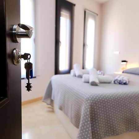 Habitaciones Pensadas Para Ti フエンヒロラ エクステリア 写真