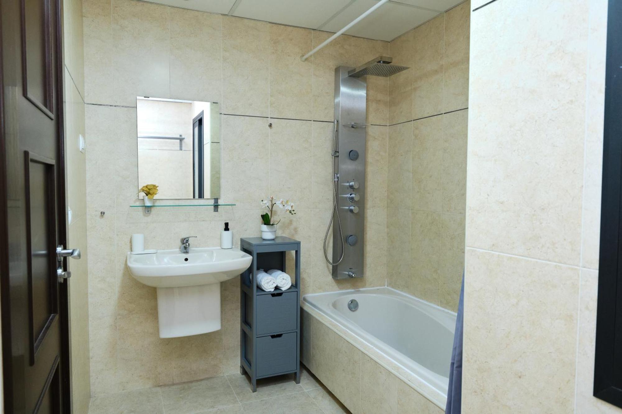 Habitaciones Pensadas Para Ti フエンヒロラ エクステリア 写真
