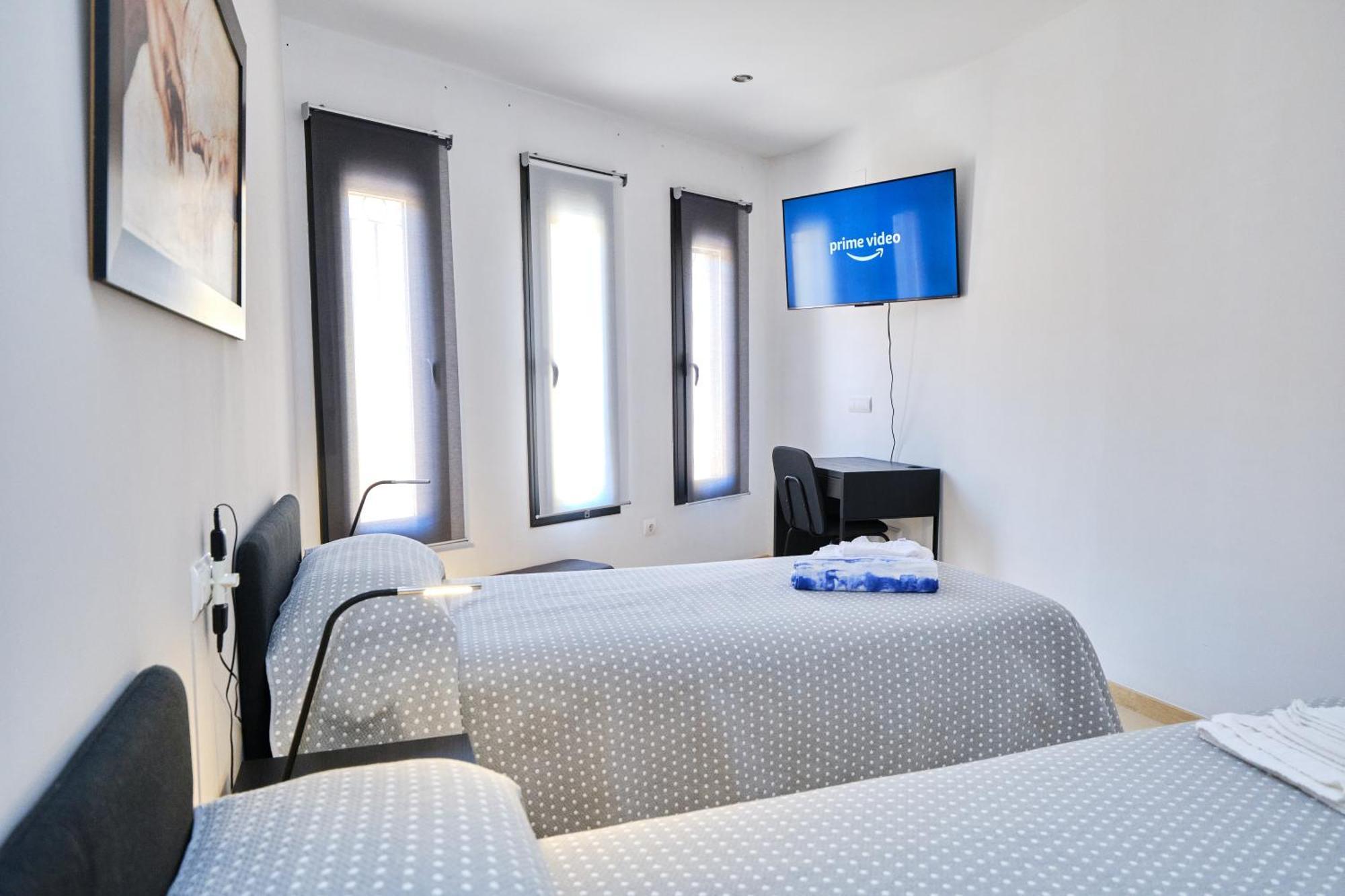 Habitaciones Pensadas Para Ti フエンヒロラ エクステリア 写真
